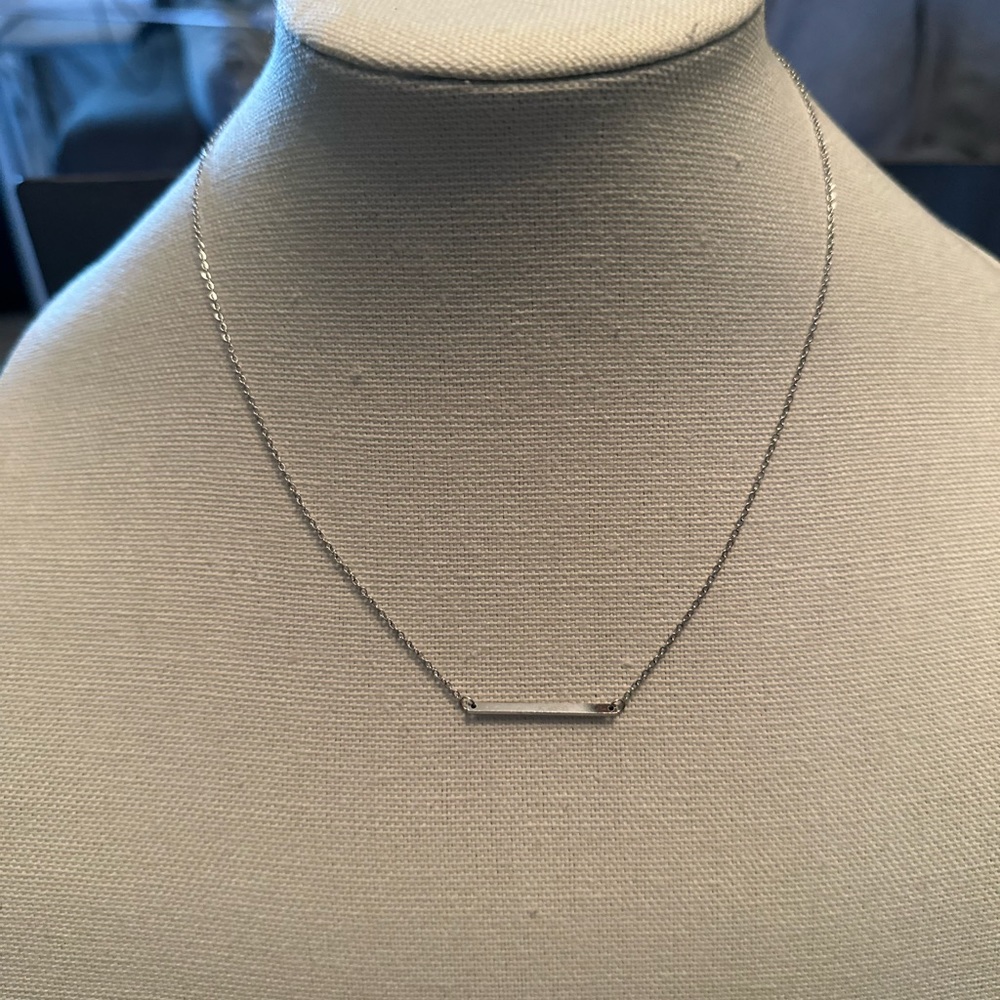 Silver bar necklace